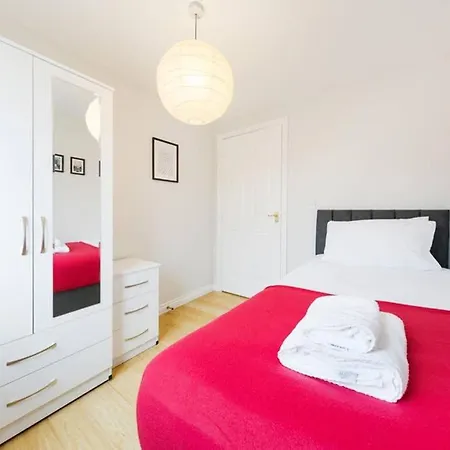 2 Bedroom Free Parking